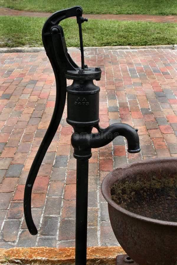 Pompa ad acqua immagine stock Pompa ad acqua immagine stock