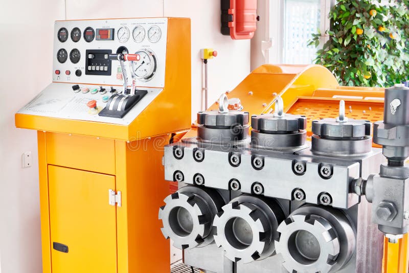 Pompe de forage haute pression photographie stock