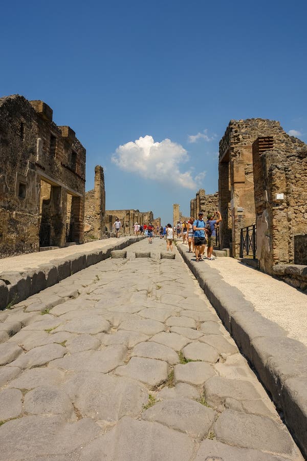 POMPEI, ITALY: Ruins of the ancient roman city of Pompeii, which was destroyed by the volcano Mount Vesuvius, about two millenniums ago, 79 AD