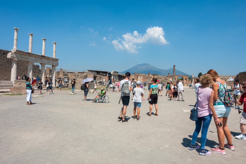 POMPEI, ITALY: Ruins of the ancient roman city of Pompeii, which was destroyed by the volcano Mount Vesuvius, about two millenniums ago, 79 AD