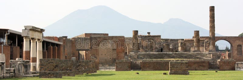 pompeii panoramiczne ruiny zdjęcie stock pompeii panoramiczne ruiny zdjęcie stock