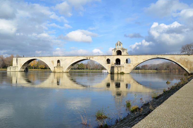 Pont célèbre d'Avignon photos libres de droits
