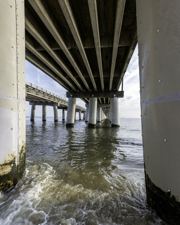 Pont de baie de chesapeake images libres de droits Pont de baie de chesapeake images libres de droits