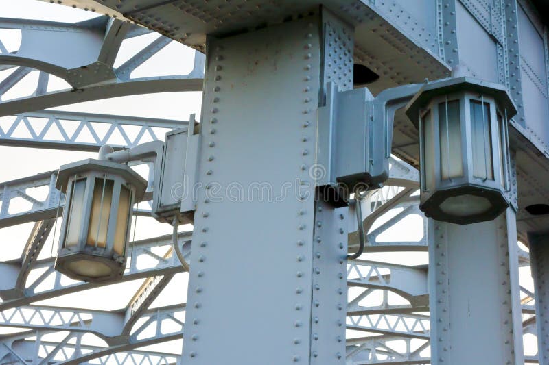 Pont de Katsukebashi sur l'ouverture et le pont fermant photographie stock libre de droits Pont de Katsukebashi sur l'ouverture et le pont fermant photographie stock libre de droits
