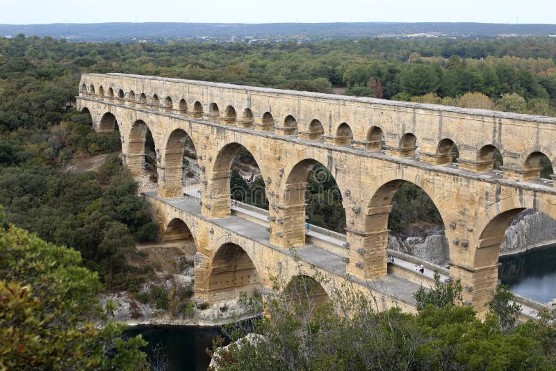 pont du gard Широкий взгляд старого римского акведука стоковые фото pont du gard Широкий взгляд старого римского акведука стоковые фото
