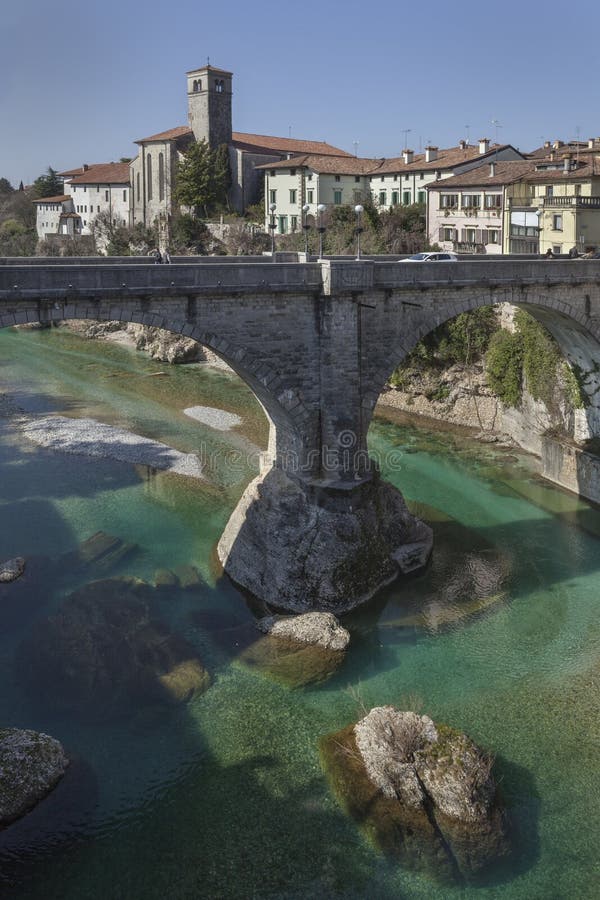 Pont du ` s de diable dans Cividale photographie stock libre de droits Pont du ` s de diable dans Cividale photographie stock libre de droits