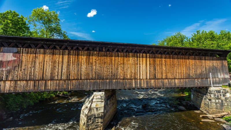 Pont en chemin de fer de Contoocook photographie stock libre de droits Pont en chemin de fer de Contoocook photographie stock libre de droits