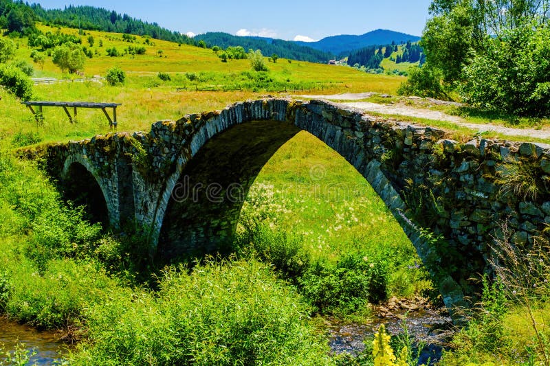 1,838 Fotos de Stock de Ponte De Pedra Antiga Do Arco - Fotos de Stock  Gratuitas e Sem Fidelização a partir da Dreamstime