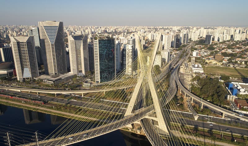 Ponte Di Estaiada a Sao Paulo Città Brasile Fotografia Stock - Immagine di  futuristico, ottaviano: 200348150