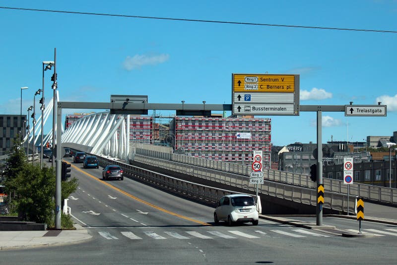 Ponte di Nordenga a Oslo centrale, Norvegia fotografie stock libere da diritti Ponte di Nordenga a Oslo centrale, Norvegia fotografie stock libere da diritti
