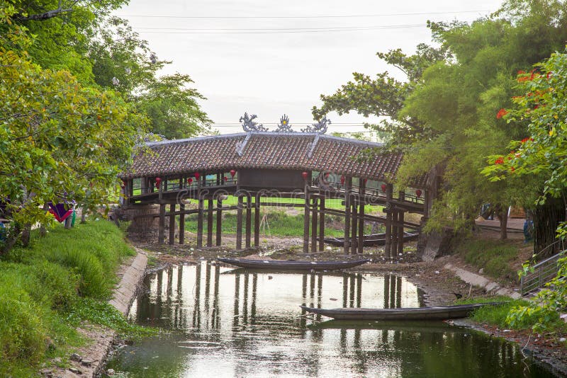 Ponte Japonesa Antiga No Estilo Japão Hue, Ponte Coberta Pelo Hue