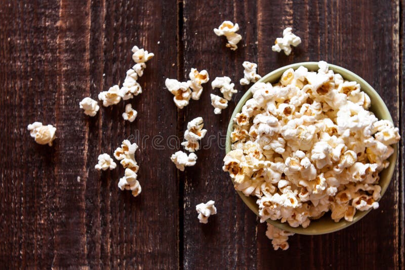 Popcorn in a bowl stock photography Popcorn in a bowl stock photography