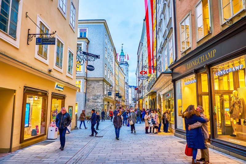 tourist shop salzburg