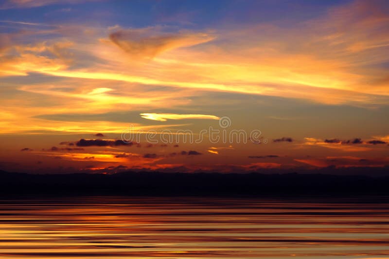 Por do sol bonito imagem de stock royalty free Por do sol bonito imagem de stock royalty free