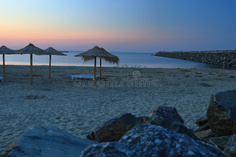 Por do sol final no Mar Negro, Romênia fotografia de stock Por do sol final no Mar Negro, Romênia fotografia de stock