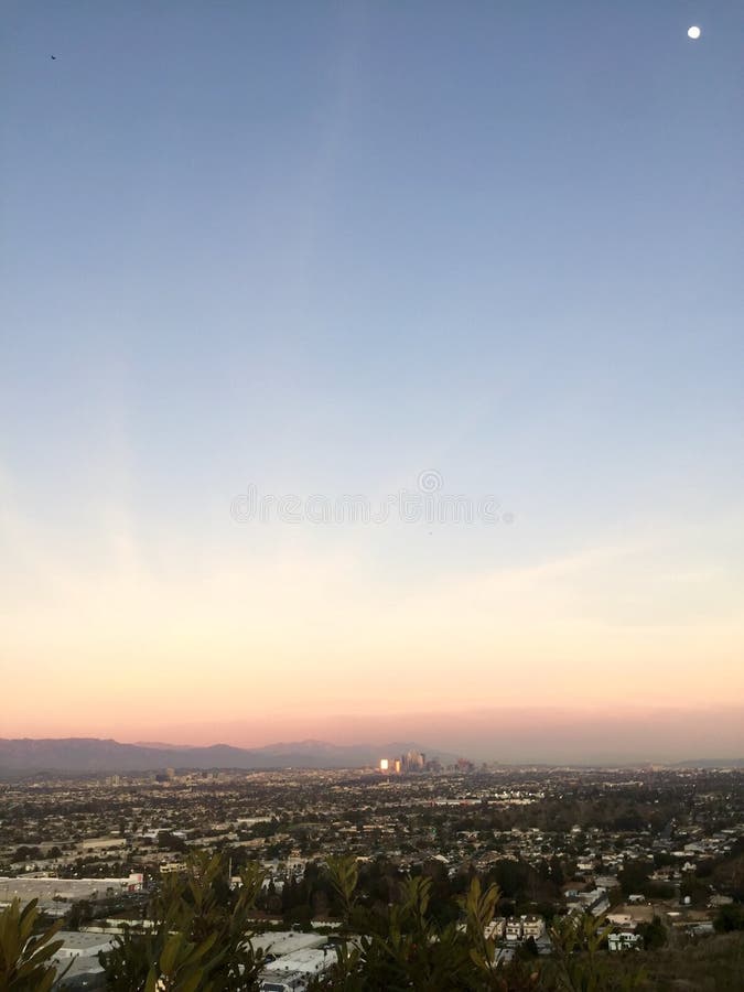 Por do sol Los Angeles do centro vista de Baldwin Hills fotos de stock Por do sol Los Angeles do centro vista de Baldwin Hills fotos de stock
