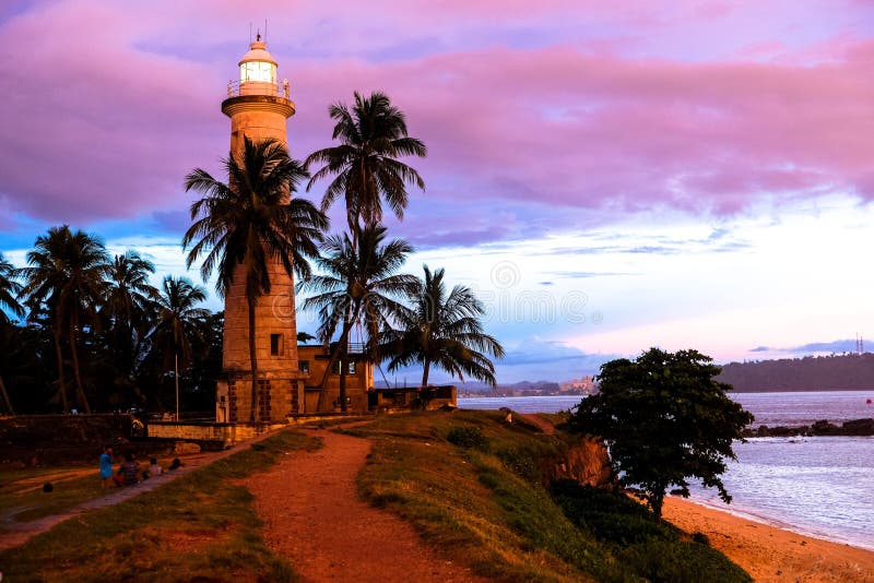 Por do sol tropical em Galle, Sri Lanka foto de stock Por do sol tropical em Galle, Sri Lanka foto de stock