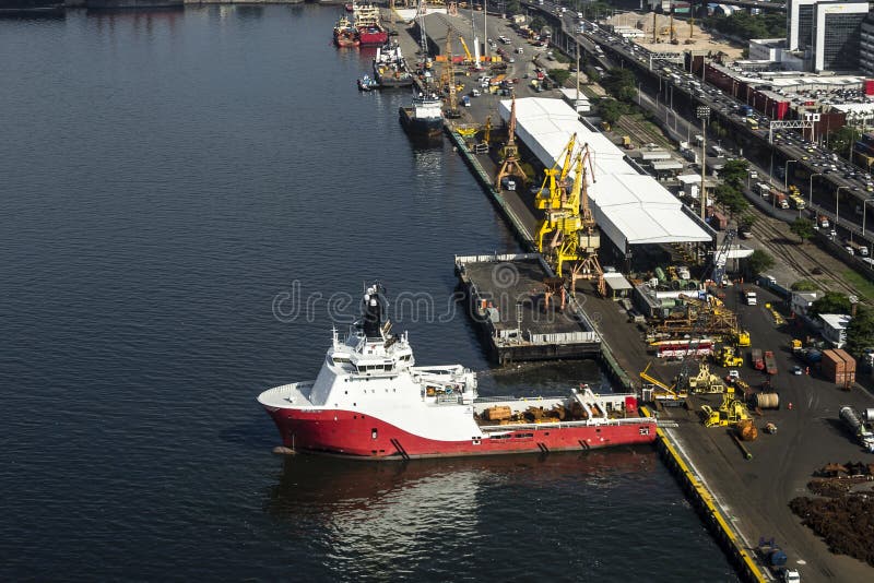 De puerto grúas máquinas contenedores etcétera.