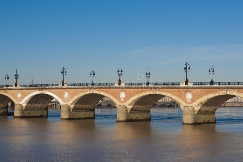 Pont du Pierre, Bordeaux