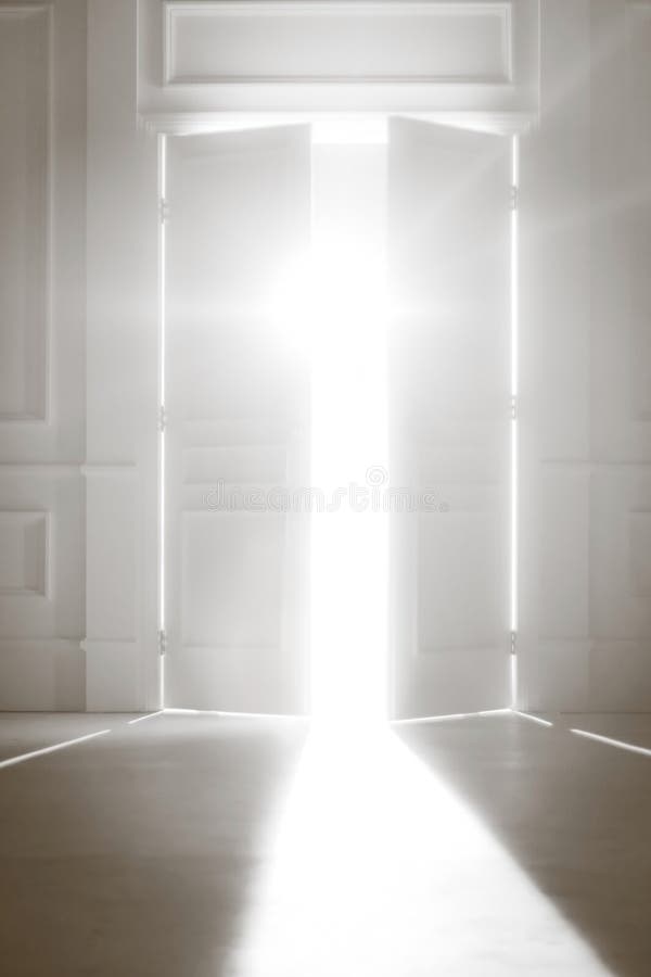Resultado de imagem para porta luz entrando
