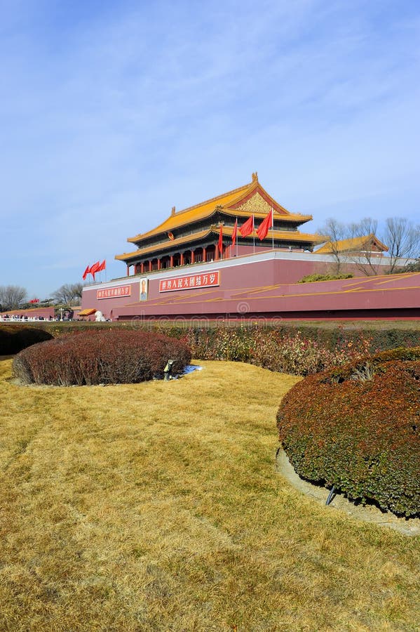Porta da paz celestial (Tiananmen) em China fotografia de stock royalty free