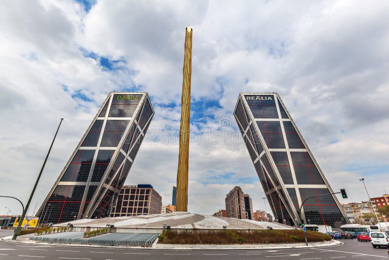 MADRID, Torres Puerta de Europa - Plaza Castilla, 115 m