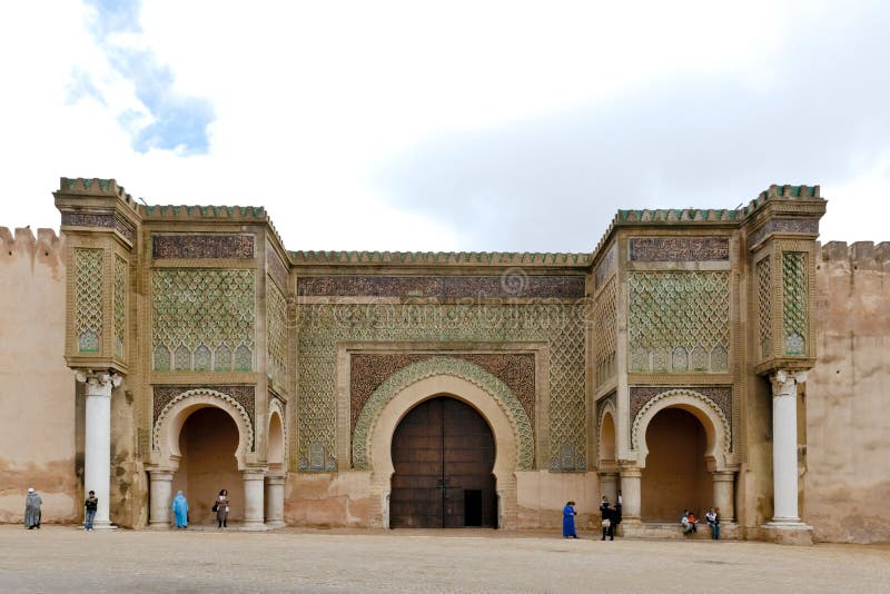 Porta Meknes de Bab EL-Mansour, Marocco foto de stock royalty free Porta Meknes de Bab EL-Mansour, Marocco foto de stock royalty free