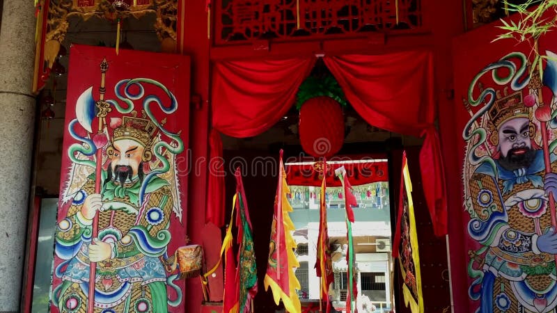 Porta principale al tempio di Qingdu a Penang, Malesia