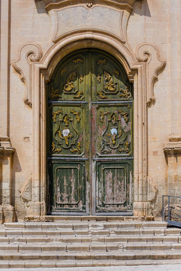 Immagine Della Madonna Del Carmine Porta Principale Antica Del ` Di Madonna Del Carmine Del ` Della Chiesa