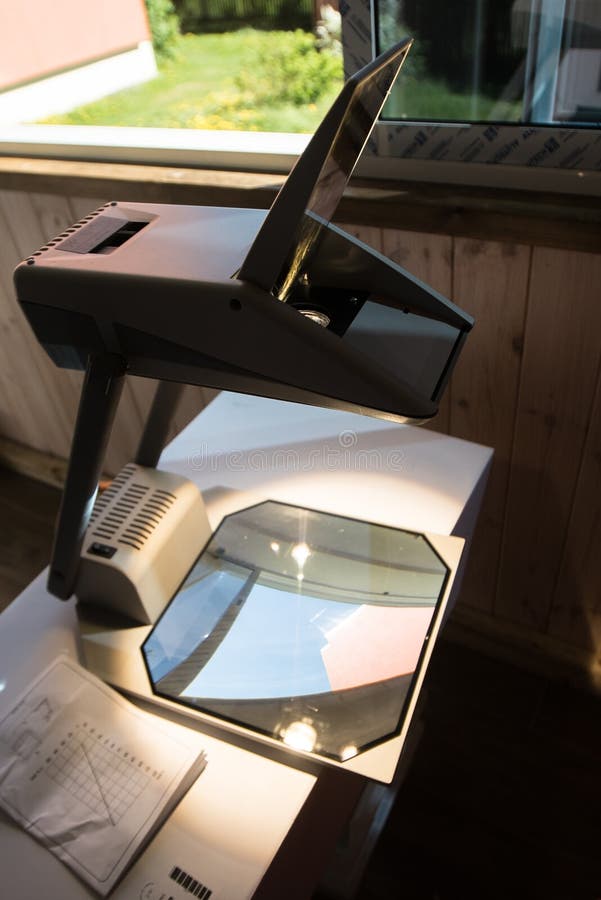 overhead projector presentation