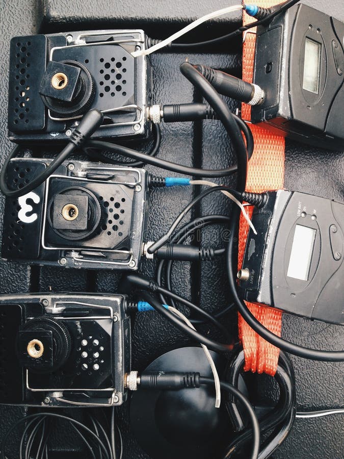 portable mp3 audio recorder device with uploads to email portable mp3 audio recorder device with uploads to email