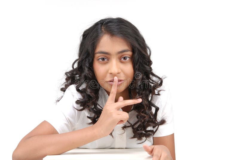 Portarit des indischen schönen Mädchens lizenzfreies stockbild Portarit des indischen schönen Mädchens lizenzfreies stockbild