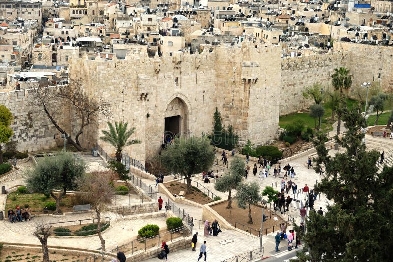 Portas de Shechem Damasco no Jerusalém imagem de stock royalty free Portas de Shechem Damasco no Jerusalém imagem de stock royalty free