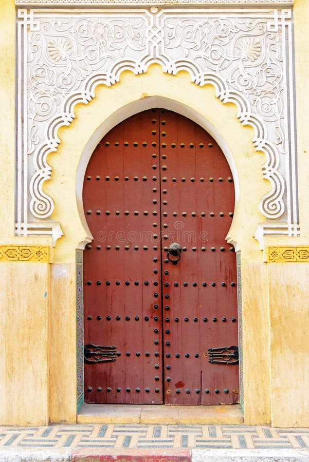 Porte D'entrée Traditionnelle Meknes Morocco Image stock Image du
