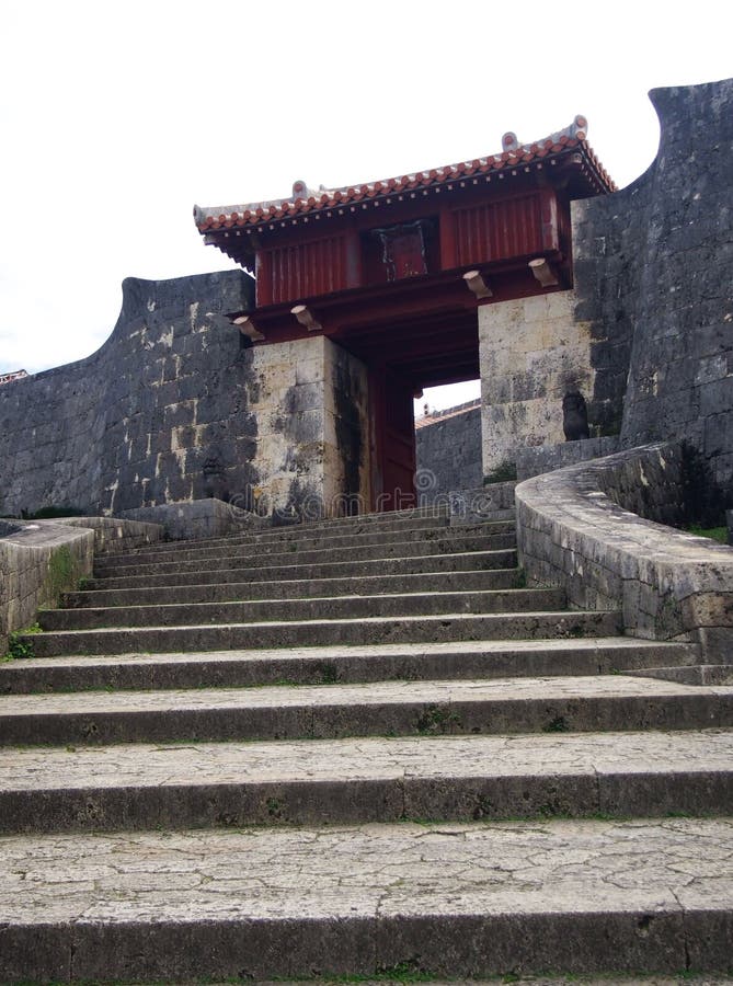 Porte et porte de château Okinawa Japan de Shuri images stock Porte et porte de château Okinawa Japan de Shuri images stock