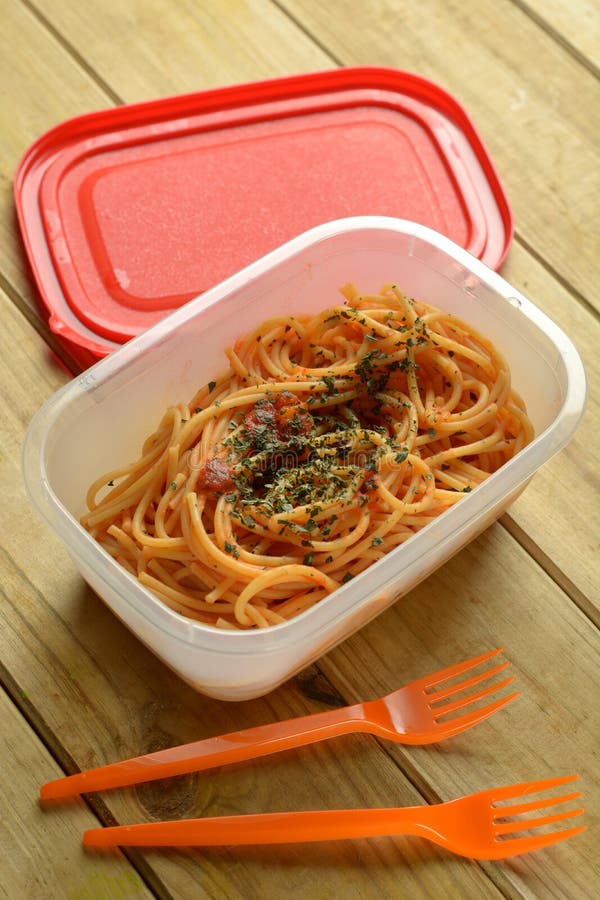 Portion of Spaghetti in Plastic Container Stock Image Image of ingredient, tomato 121802967