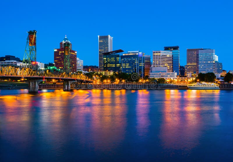 Downtown Nashville stock photo. Image of bridge, reflection 31943258