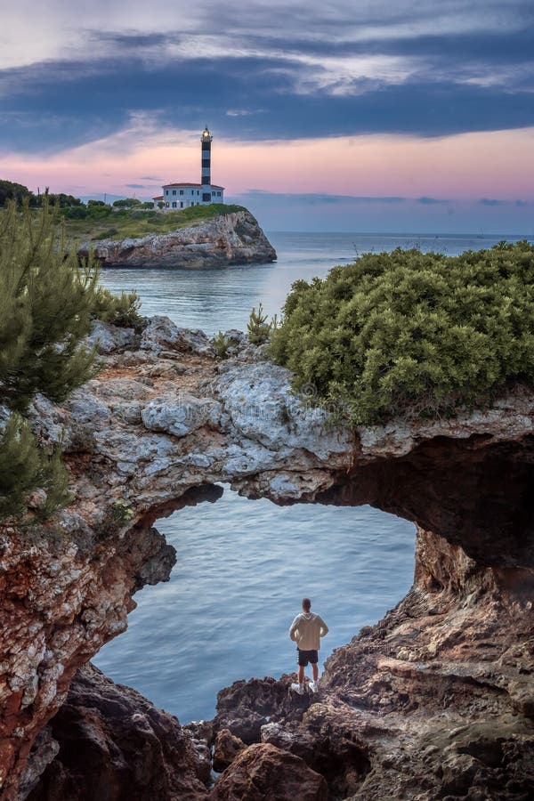 Porto Colom, Mallorca, naturalny archway fotografia royalty free Porto Colom, Mallorca, naturalny archway fotografia royalty free