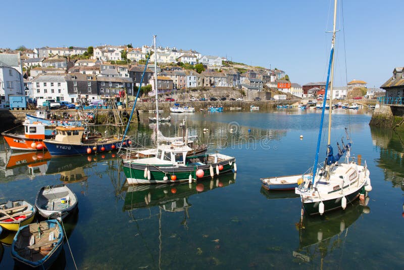 Porto Cornualha Inglaterra de Mevagissey dos barcos imagens de stock Porto Cornualha Inglaterra de Mevagissey dos barcos imagens de stock