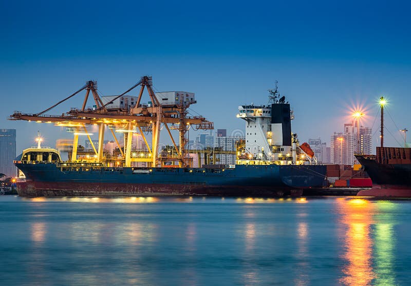Porto de transporte imagem de stock royalty free Porto de transporte imagem de stock royalty free