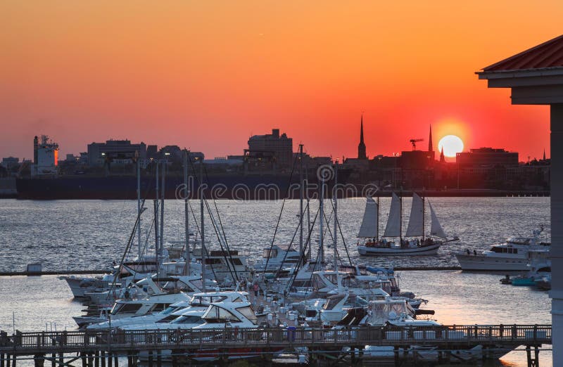 Porto dello Sc di Charleston al tramonto
