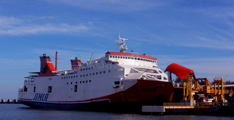 Porto di Merak della nave del RO/RO fotografia stock