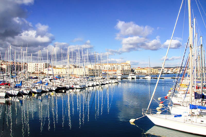 Porto di Montpellier fotografia editoriale. Immagine di piovoso - 72203916