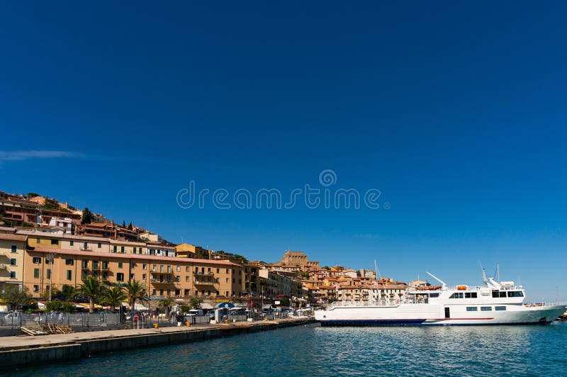 Porto Santo Stefano auf Monte Argentario Island, Toskana-Küste stockfotografie Porto Santo Stefano auf Monte Argentario Island, Toskana-Küste stockfotografie