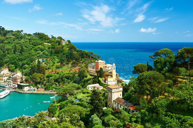 Portofino by på den Ligurian kusten, Italien royaltyfri fotografi Portofino by på den Ligurian kusten, Italien royaltyfri fotografi