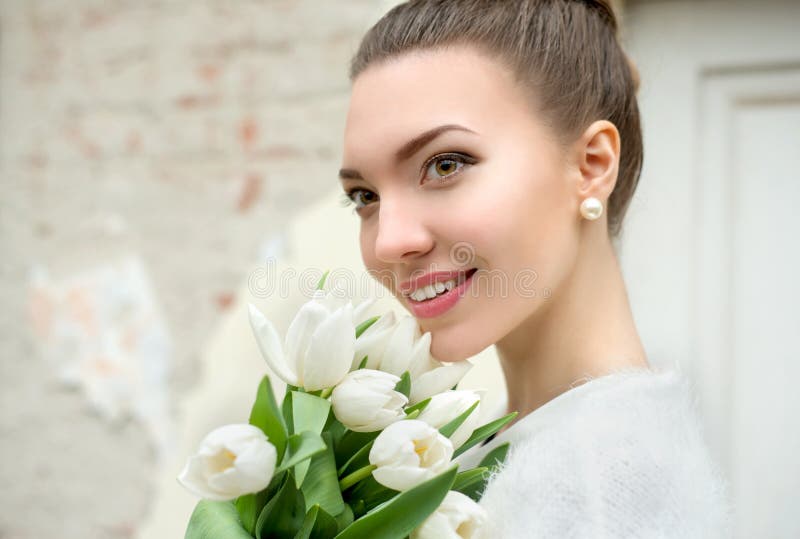 Portrait of beautiful bride. Wedding make up. Wedding decoration.