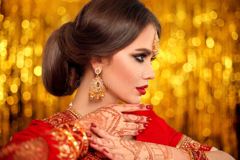 Portrait of Beautiful Indian Girl in Red Bridal Sari Over Golden Bokeh.  Young Hindu Woman Model with Kundan Jewelry Stock Image - Image of fashion,  female: 179383913