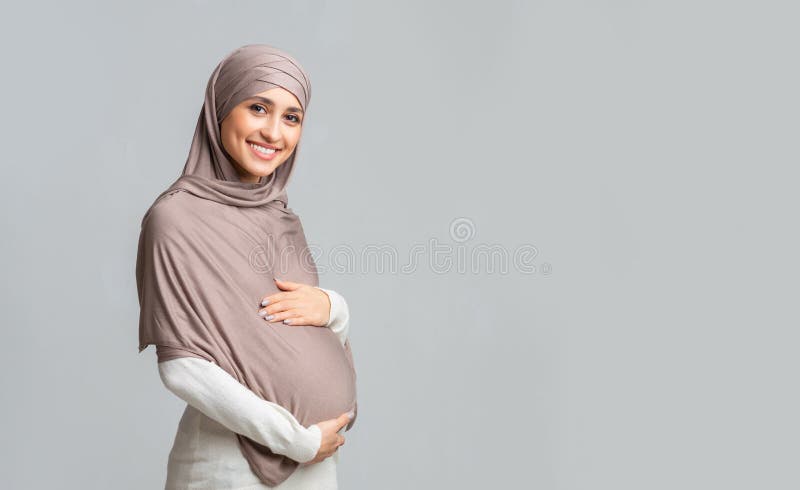 239 Muslim Arabic Pregnant Woman Photos Free And Royalty