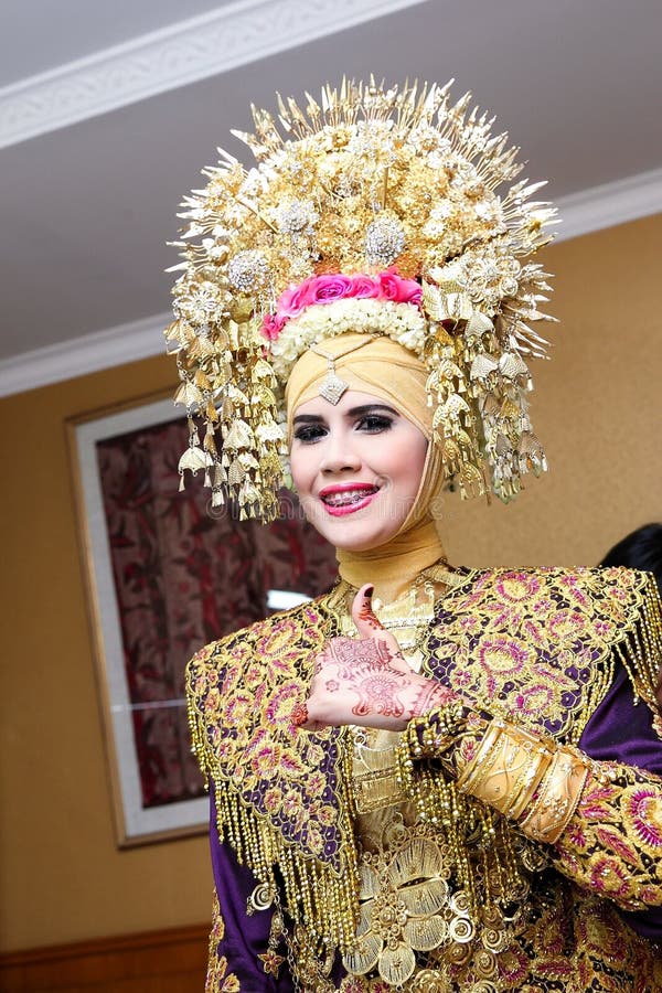 Minangkabau Dress Stock Photos - Free & Royalty-Free Stock Photos from ...