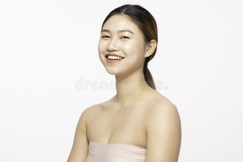 https://thumbs.dreamstime.com/b/portrait-beautiful-young-asian-woman-smiling-gesturing-happy-cheerful-healthy-clean-fresh-skin-isolated-white-171014880.jpg